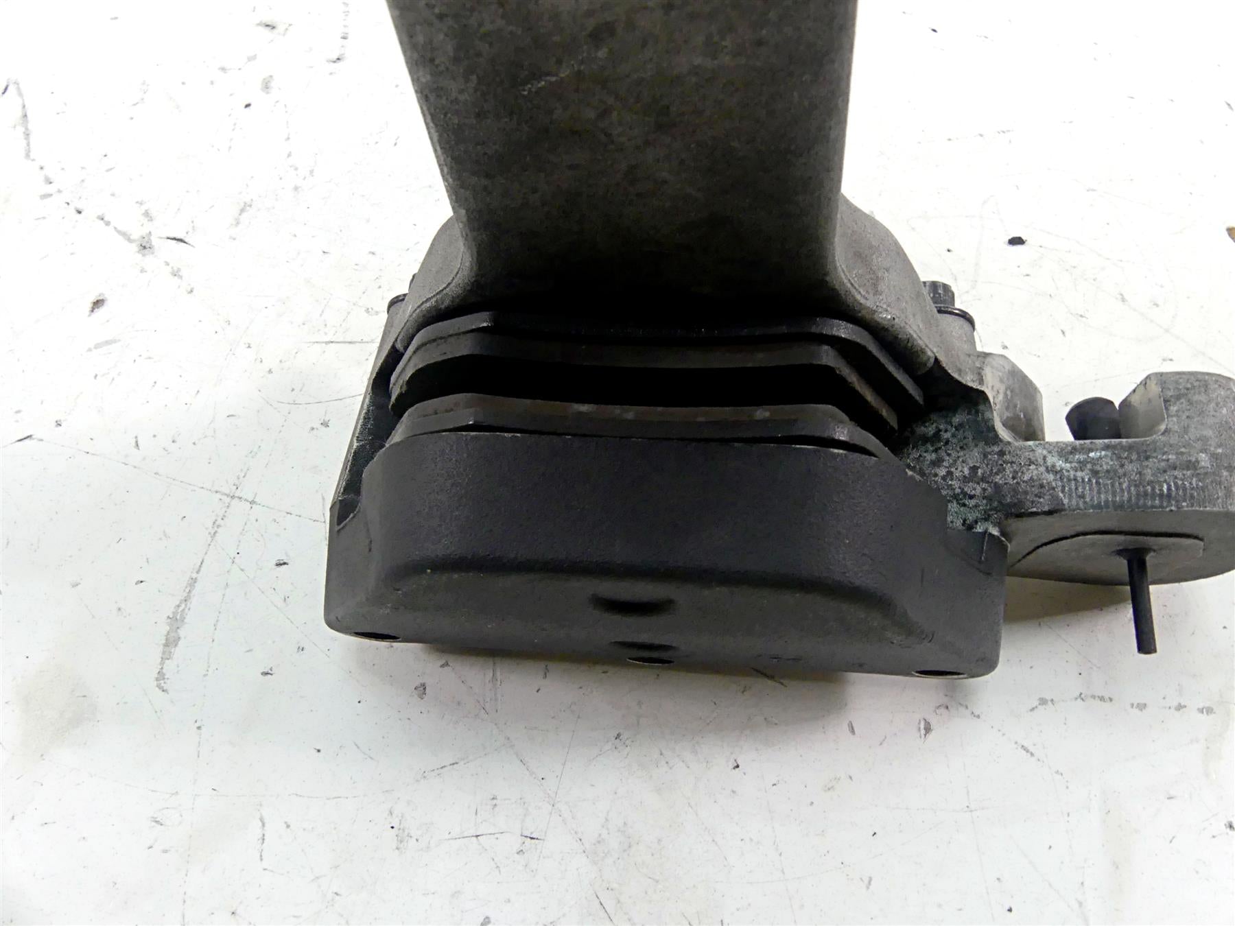 2002 Harley Touring FLHTC Electra Glide Rear Brake Caliper 1" 44080-02 {{ shop.shopifyCountryName }} - Mototech271