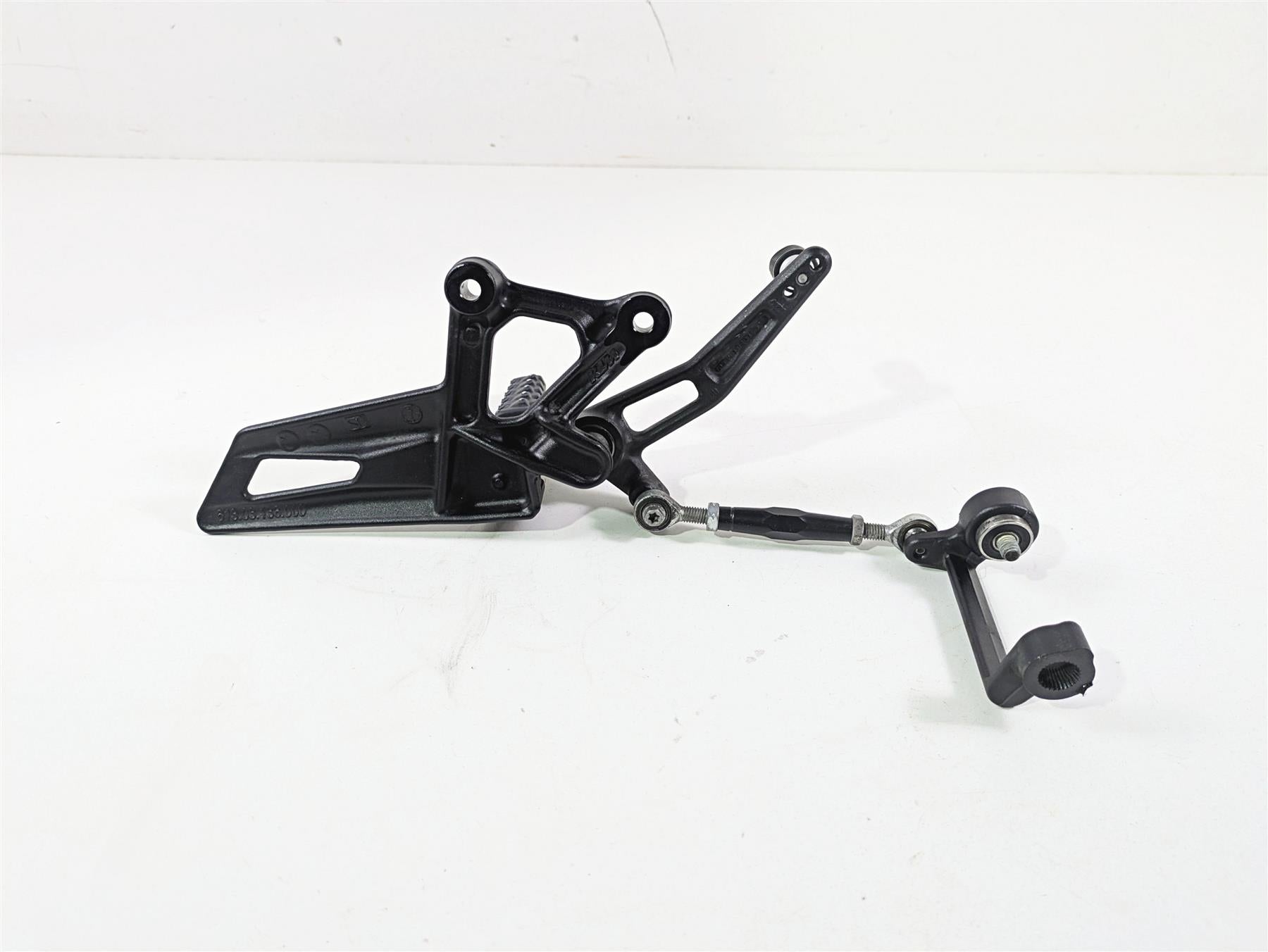 2018 KTM 1290 Super Duke R Left Rider Footpeg & Shift Lever 6130313800033S {{ shop.shopifyCountryName }} - Mototech271