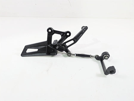 2018 KTM 1290 Super Duke R Left Rider Footpeg & Shift Lever 6130313800033S {{ shop.shopifyCountryName }} - Mototech271
