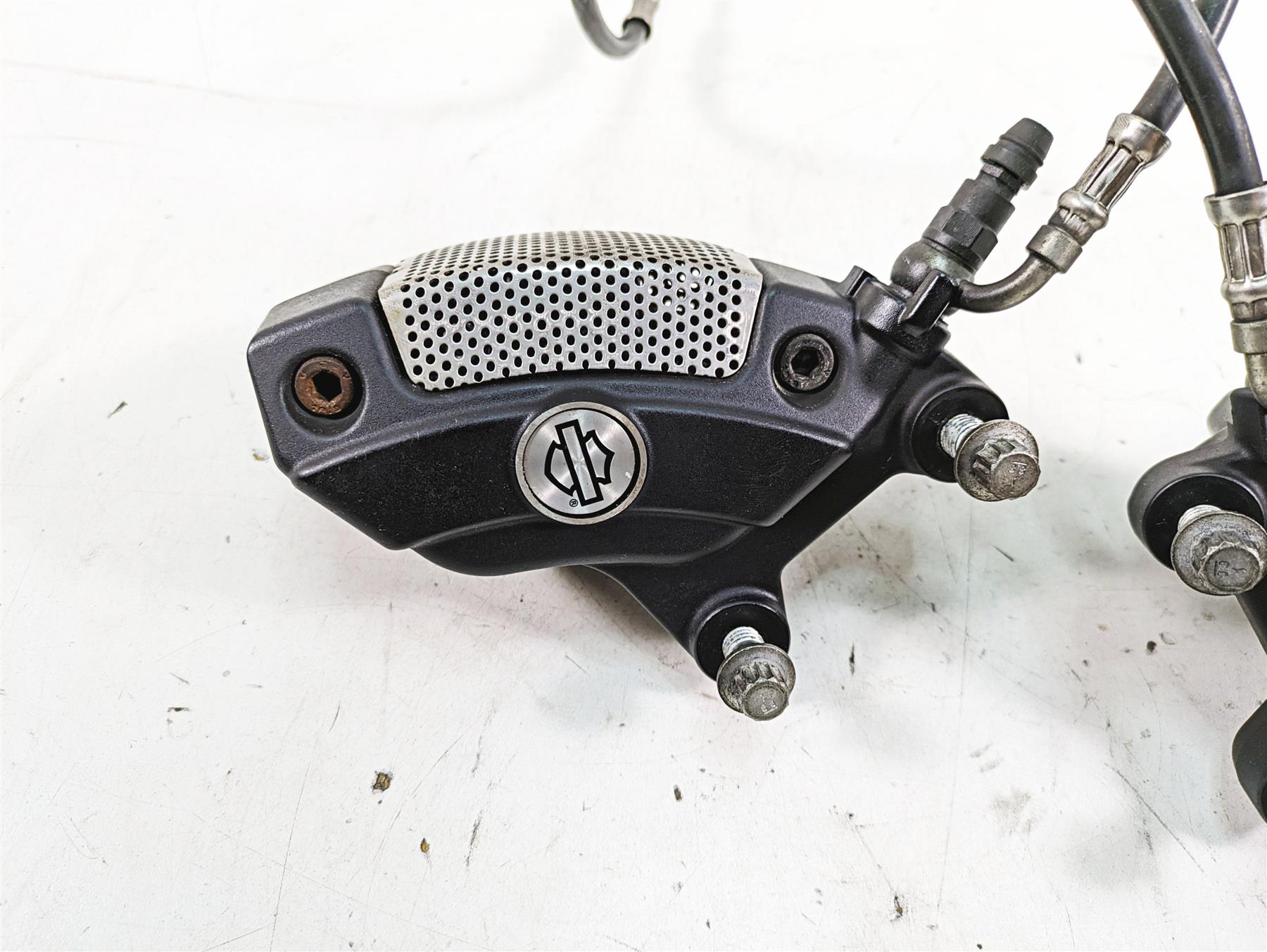 2011 Harley Touring FLHR Road King Front Brake Caliper Set 43027-08 44023-08 {{ shop.shopifyCountryName }} - Mototech271