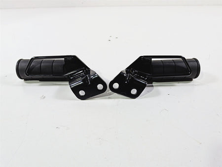 2005 Suzuki VZ800 M50 Boulevard Passenger Footpeg Set 43600-39G00 43700-39G00 {{ shop.shopifyCountryName }} - Mototech271