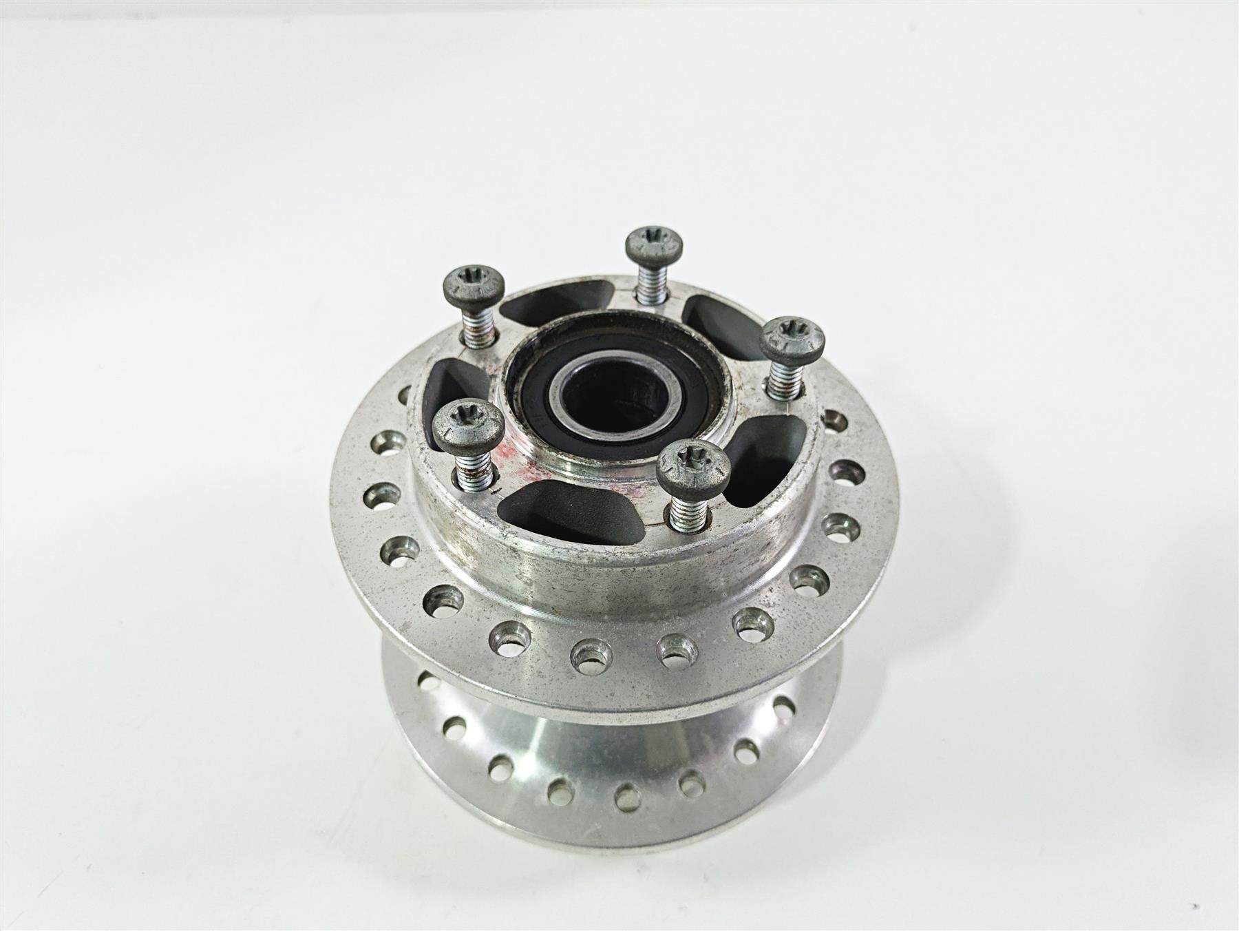 2011 Harley FXDC Dyna Super Glide Front Spoke Wheel Hub 43638-08 {{ shop.shopifyCountryName }} - Mototech271