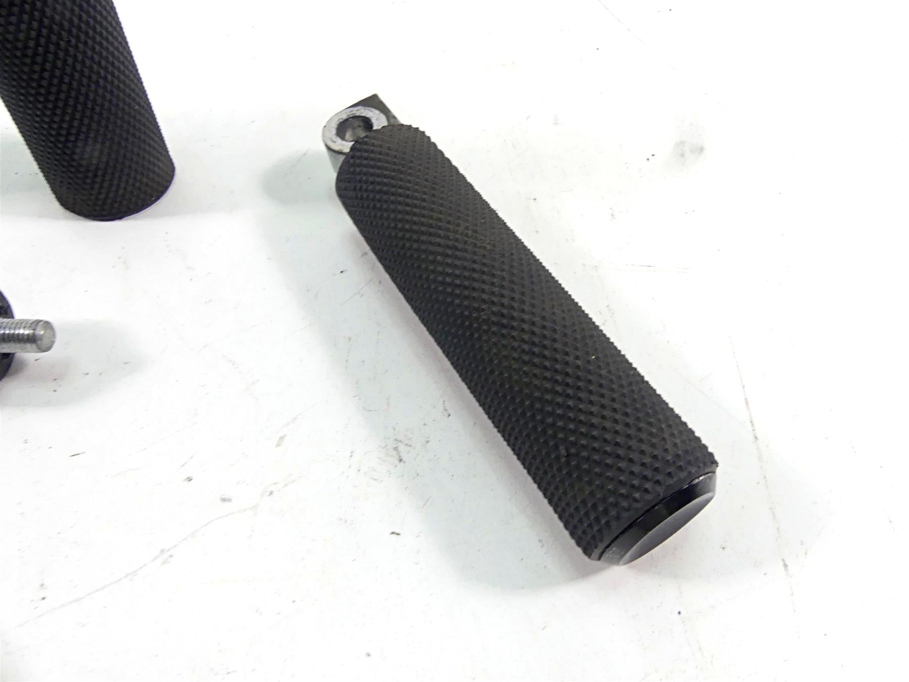 2011 Harley Softail FXS Blackline Arlen Ness Fusion Foot Peg Grip Set 55-0038 {{ shop.shopifyCountryName }} - Mototech271