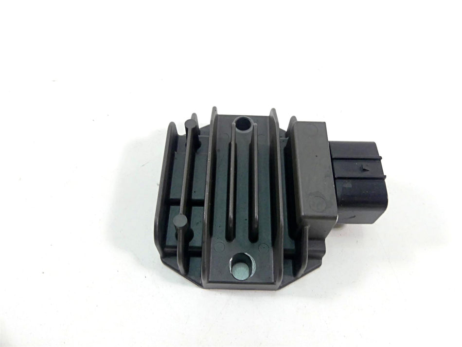 2016 KTM 1290 Super Duke R Rectifier Voltage Regulator 60311034000 FH022AA {{ shop.shopifyCountryName }} - Mototech271