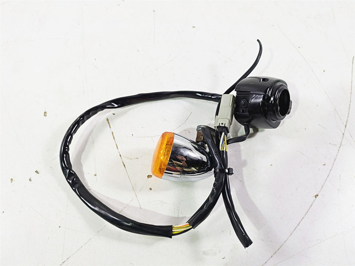 2009 Harley FXCWC Softail Rocker Left Hand Control Switch + Turn Signal 71682-06 {{ shop.shopifyCountryName }} - Mototech271