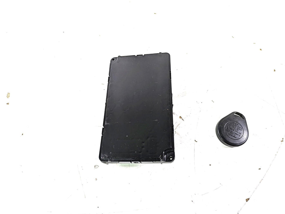 2016 Harley Touring FLTRX Road Glide Bcm Module Antenna Fob Key 69994-12B {{ shop.shopifyCountryName }} - Mototech271