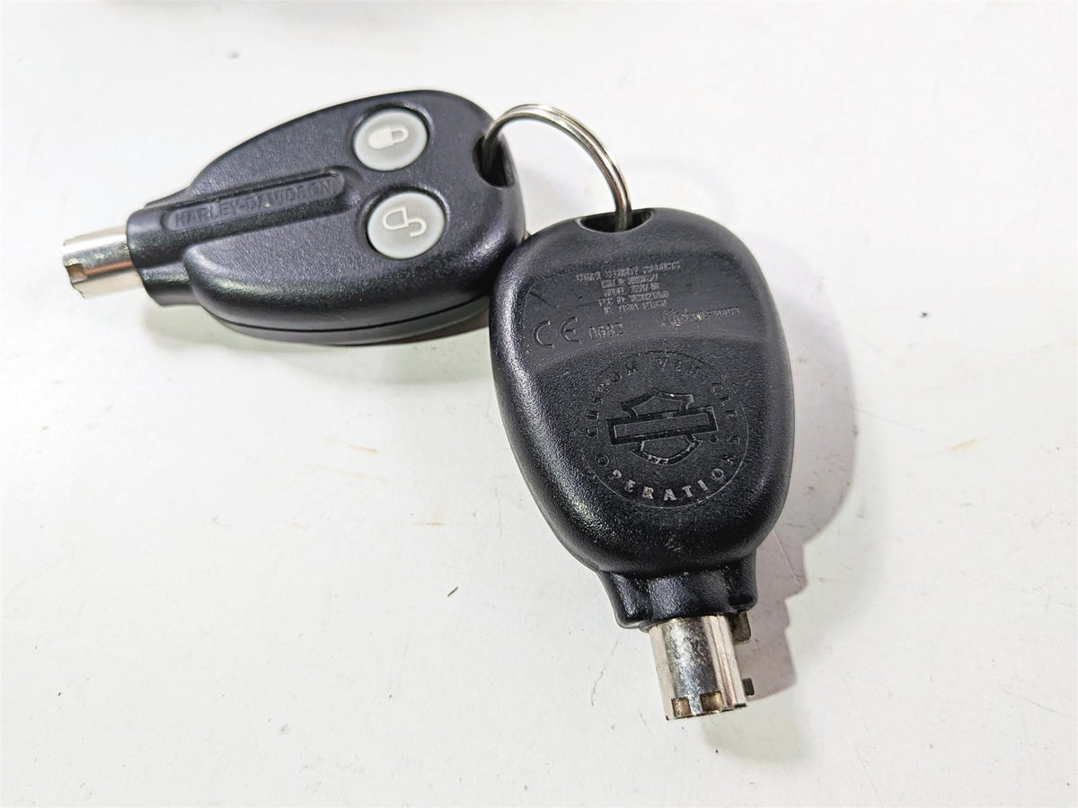 2015 Harley Touring FLTRUSE CVO Road Glide Ignition Switch Key Lock 71400090B-Mototech271