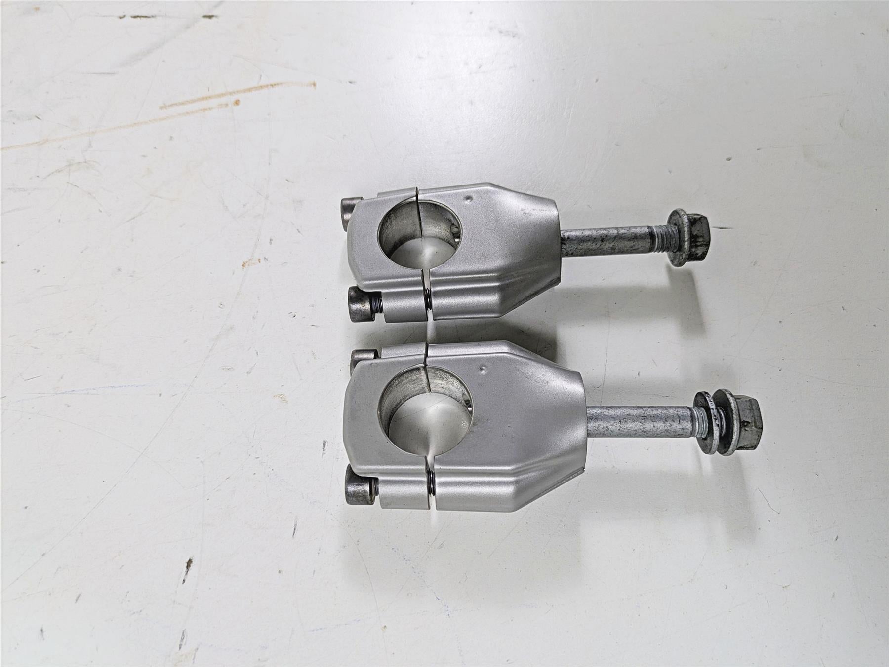 2017 BMW F800GS Adv K75 Handlebar Riser Holder Clamp Set 31427715491 {{ shop.shopifyCountryName }} - Mototech271