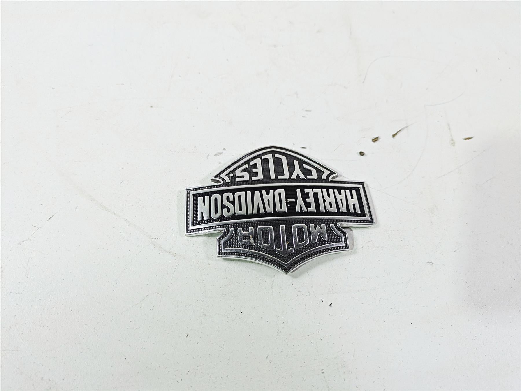 2014 Harley FLS Softail Slim Right Side Fuel Gas Tank Emblem 61400056 {{ shop.shopifyCountryName }} - Mototech271