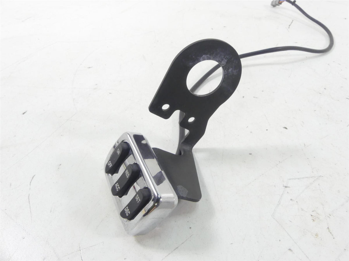 2011 Victory Vision Tour Right Hand Cruise Control Switch Set 4012843 {{ shop.shopifyCountryName }} - Mototech271