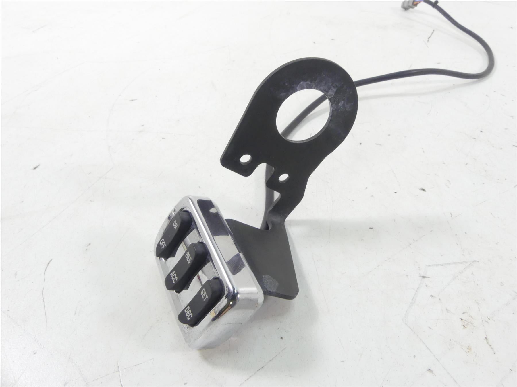 2011 Victory Vision Tour Right Hand Cruise Control Switch Set 4012843 {{ shop.shopifyCountryName }} - Mototech271