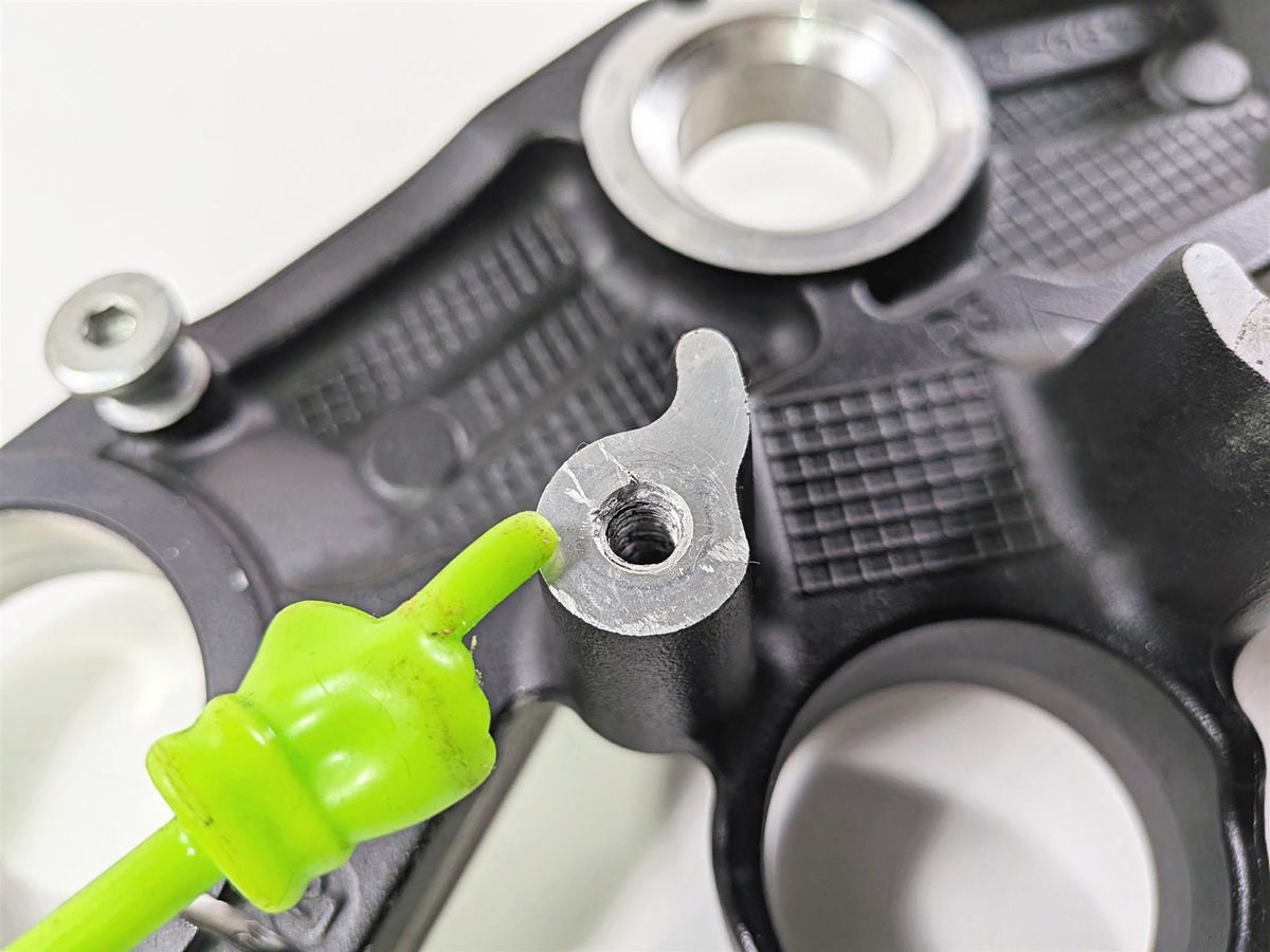 2022 Kawasaki ZX10R ZX1000 Ninja Upper Triple Tree Steering Clamp 44039-0200 {{ shop.shopifyCountryName }} - Mototech271
