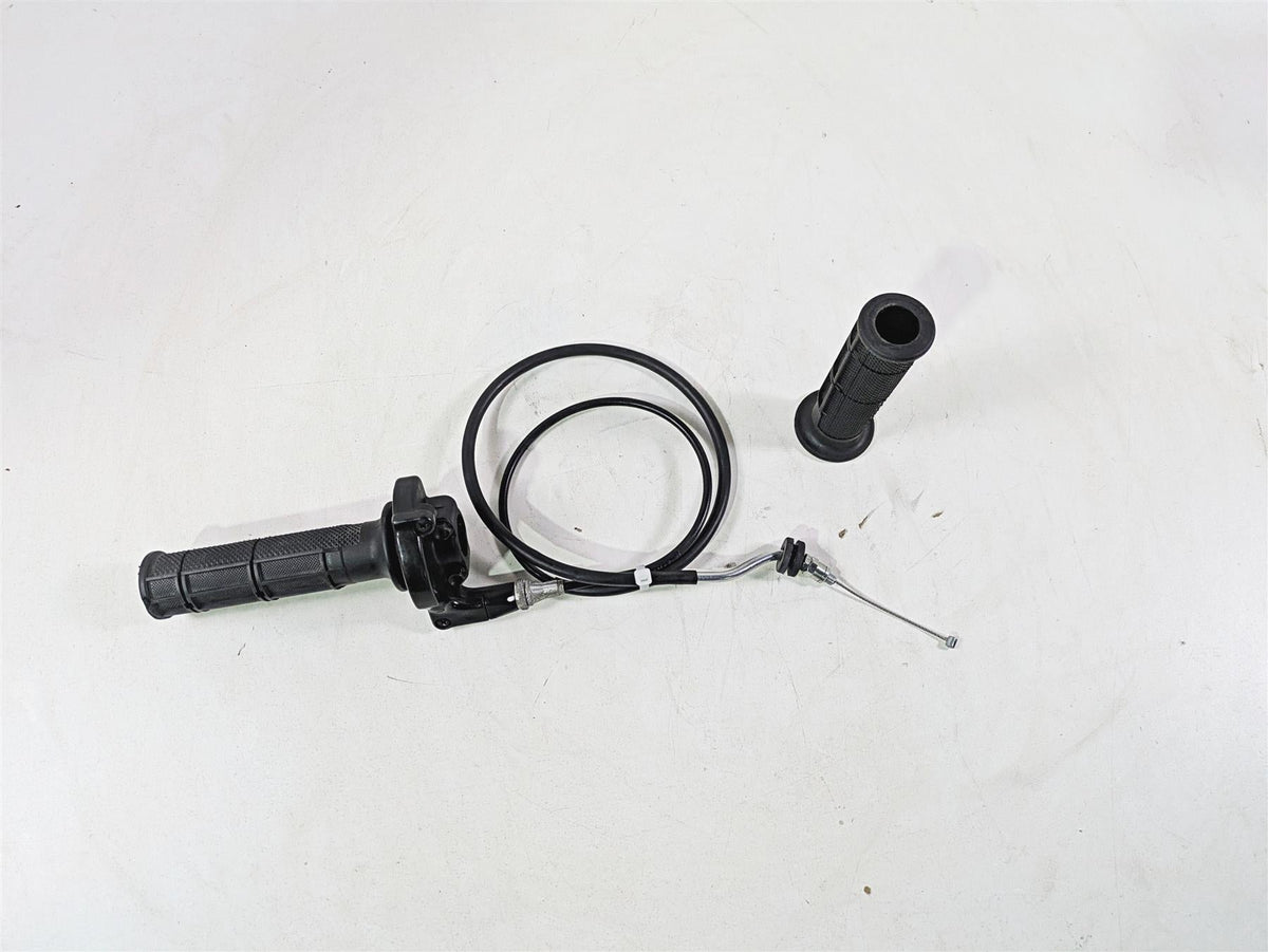 2022 Ducati Scrambler Desert Sled Throttle Control + Grip & Cable Set 65420521A {{ shop.shopifyCountryName }} - Mototech271