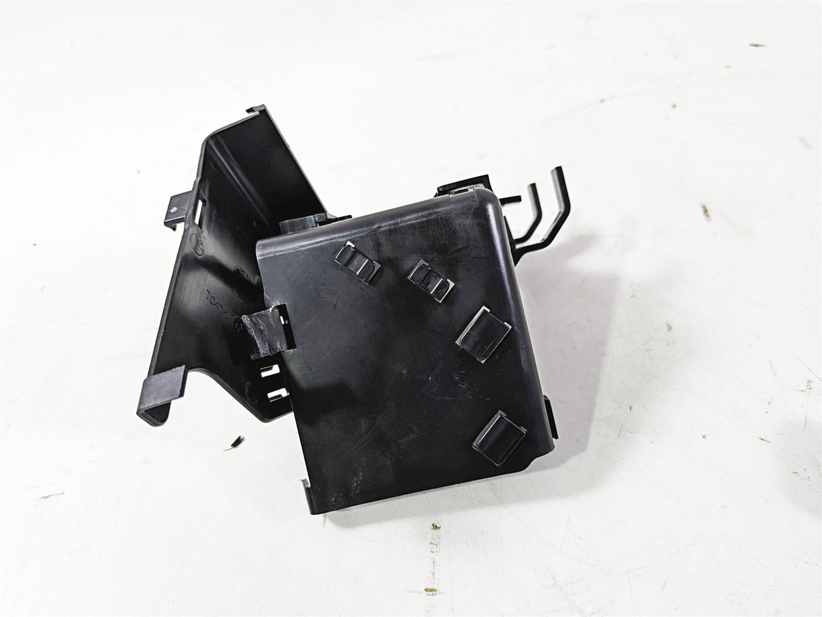 2013 Harley VRSCDX Night Rod Sp All Electric Plastic Holder In Set 70394-07 {{ shop.shopifyCountryName }} - Mototech271