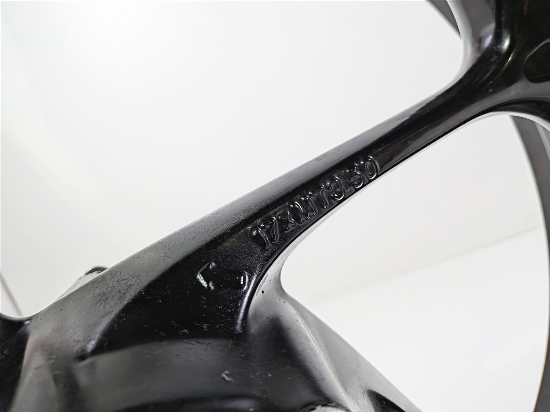 2019 Triumph Speed Triple RS 1050 Straight Nice Front Wheel Rim 17x3.5 T2000515 {{ shop.shopifyCountryName }} - Mototech271