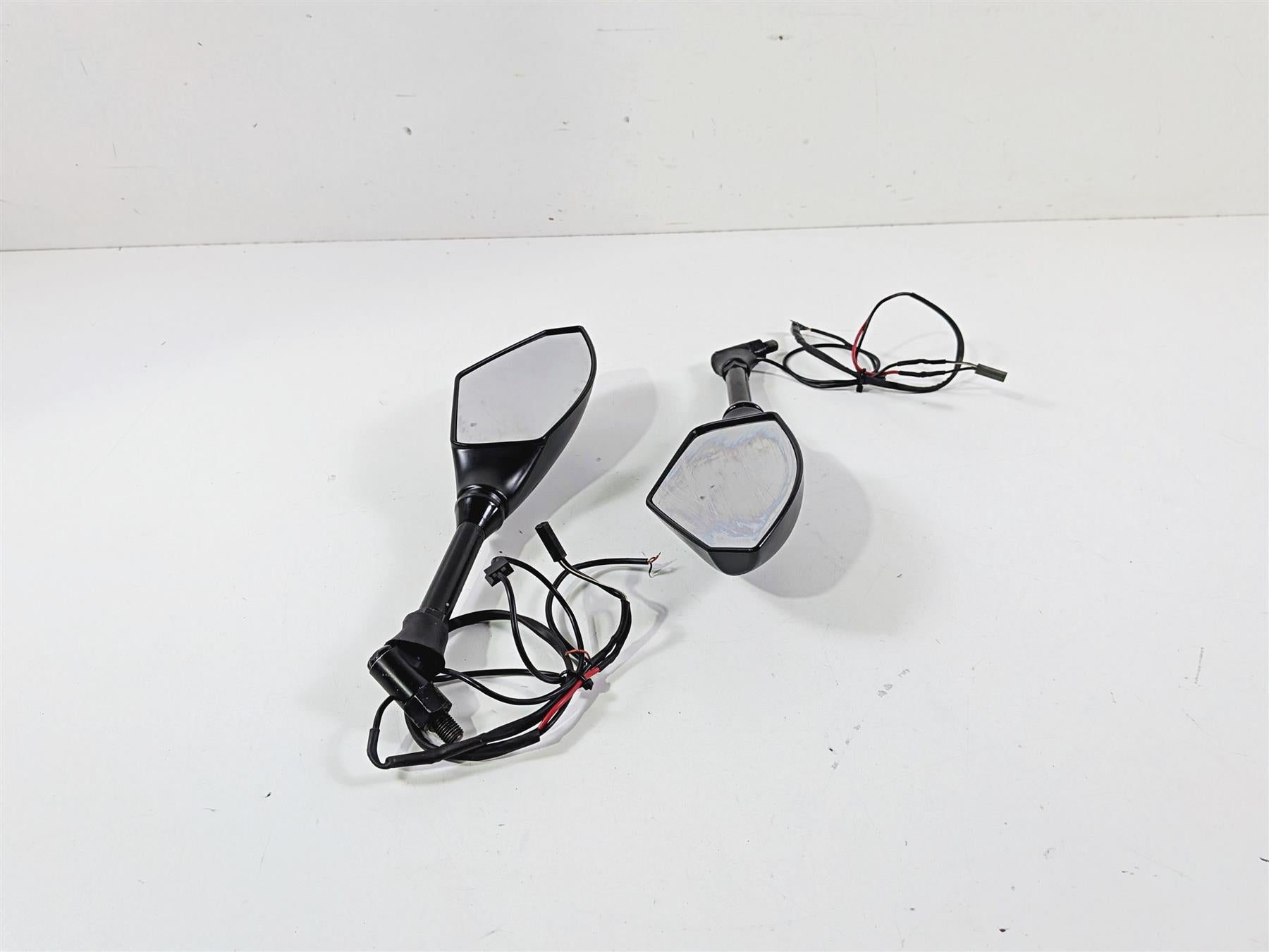 2014 Suzuki M109R VZR1800 Boulevard Aftermarket Rear View Blinker Set - Read {{ shop.shopifyCountryName }} - Mototech271
