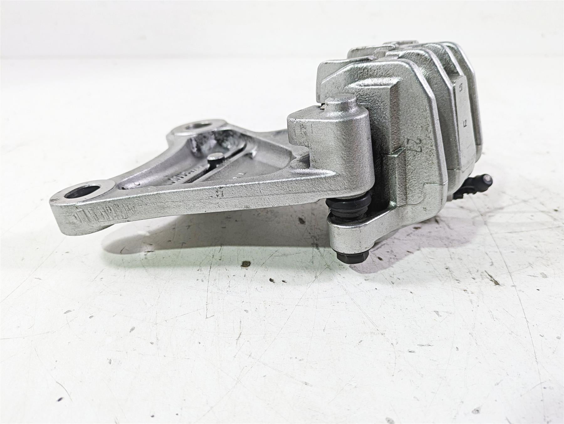 1998 Honda GL1500 Valkyrie Tour Nice Rear Brake Caliper 43150-MZ0-006 {{ shop.shopifyCountryName }} - Mototech271