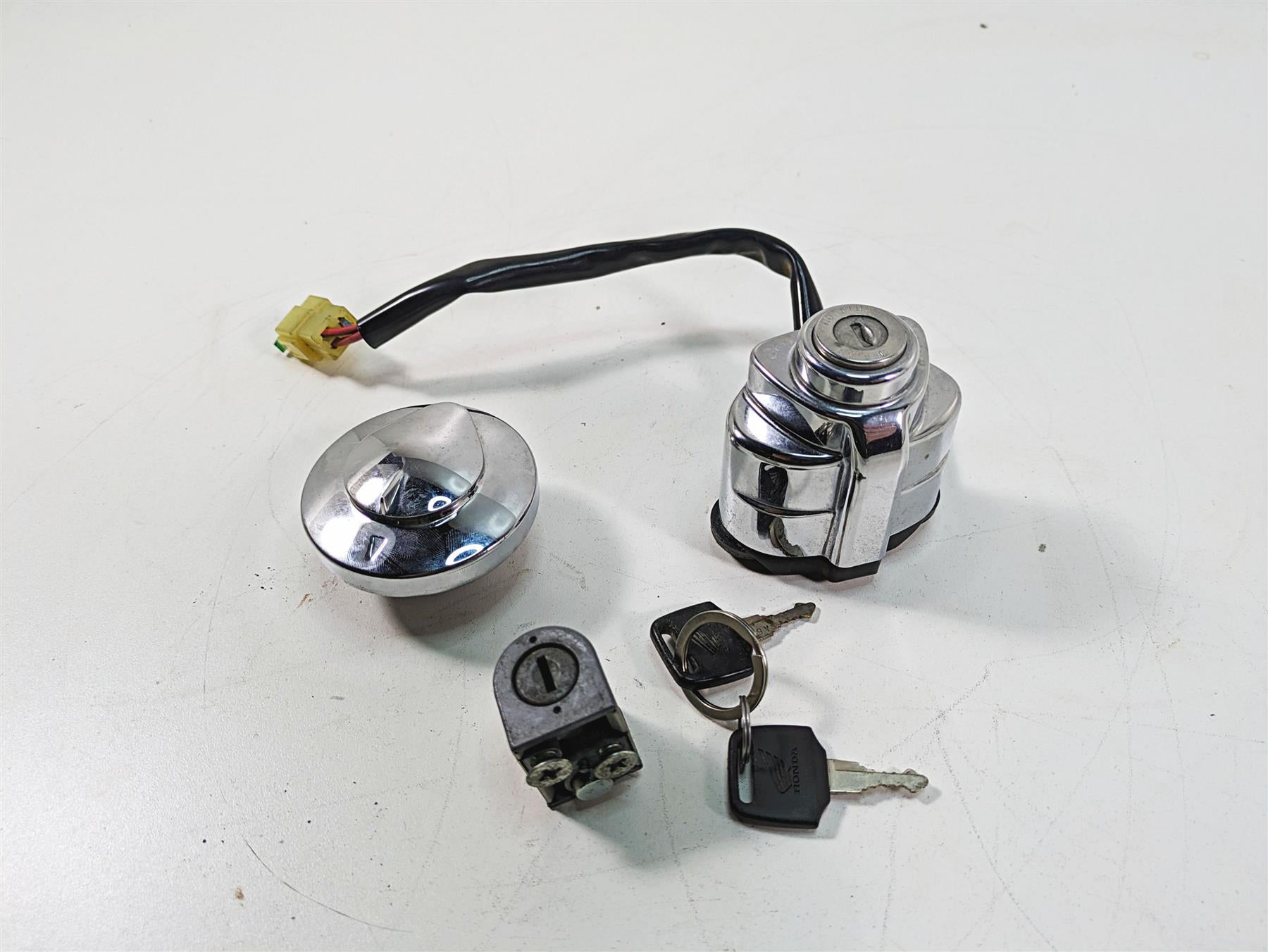 Tank Ignition Key 2006 Honda V-Twin VTX1300 R Ignition Switch Key Lock Tank Cap Set 35010 ...