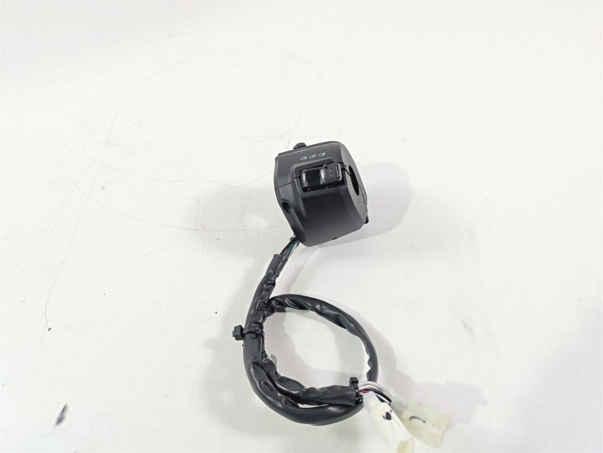 2017 Aprilia RSV 1100 Tuono V4 Factory Left Hand Light Control Switch 2D0002965 {{ shop.shopifyCountryName }} - Mototech271