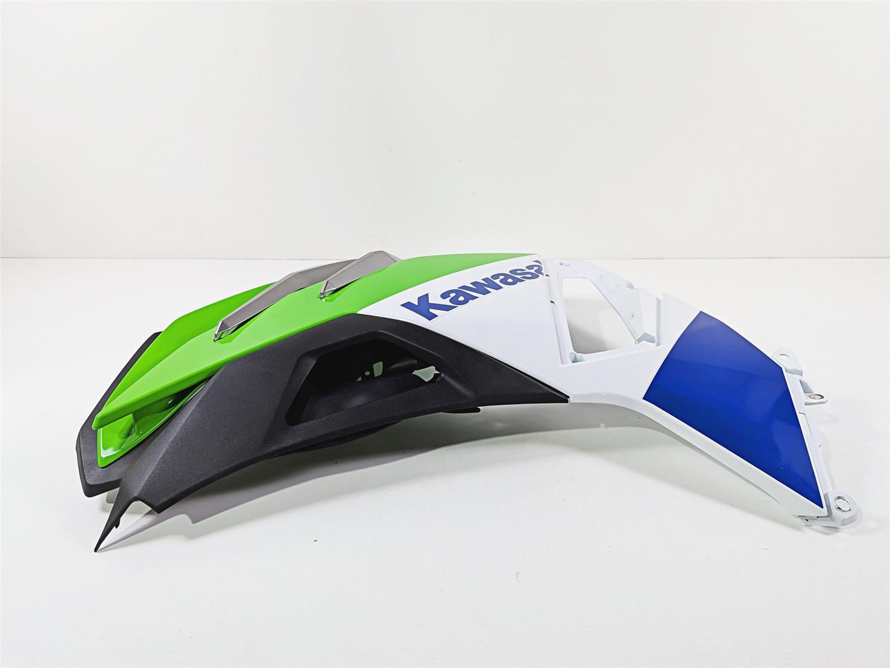 2024 Kawasaki EX500 Ninja 40th An. Left Side Main Cover Fairing 55061-5200 {{ shop.shopifyCountryName }} - Mototech271