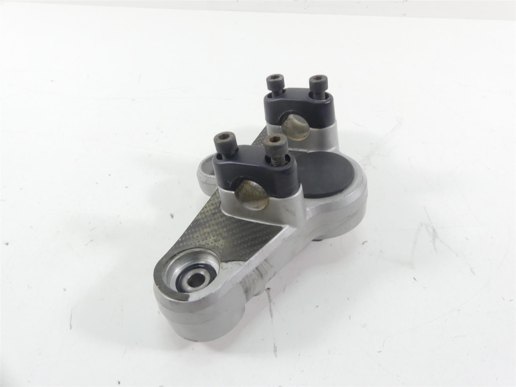 2001 BMW R1150 GS R21 Showa Upper Triple Tree Steering Clamp 31422314505 {{ shop.shopifyCountryName }} - Mototech271