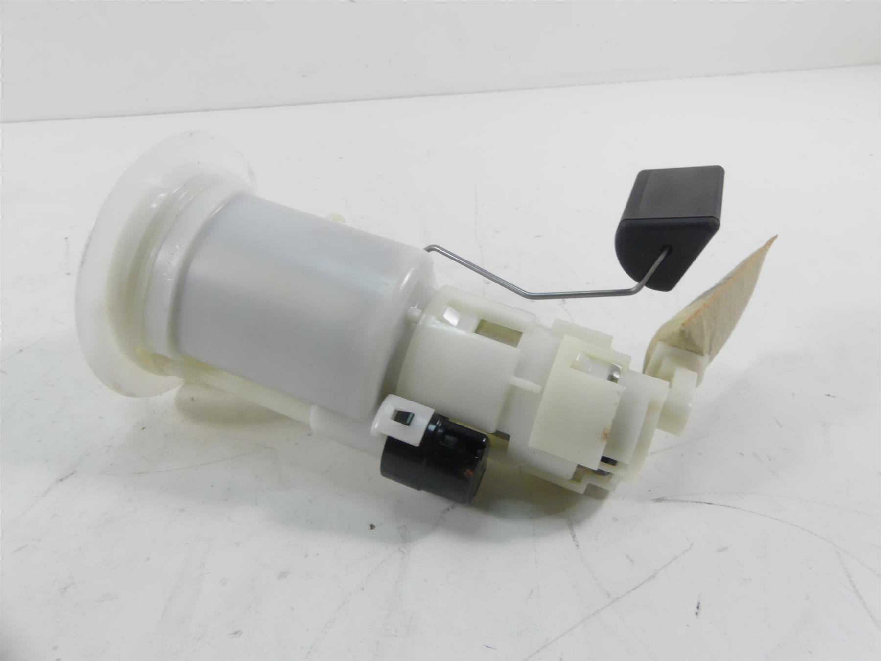 2013 Yamaha VMX17 V-Max 1700 Denso Fuel Gas Petrol Pump - Tested 2S3-13907-00-00 {{ shop.shopifyCountryName }} - Mototech271