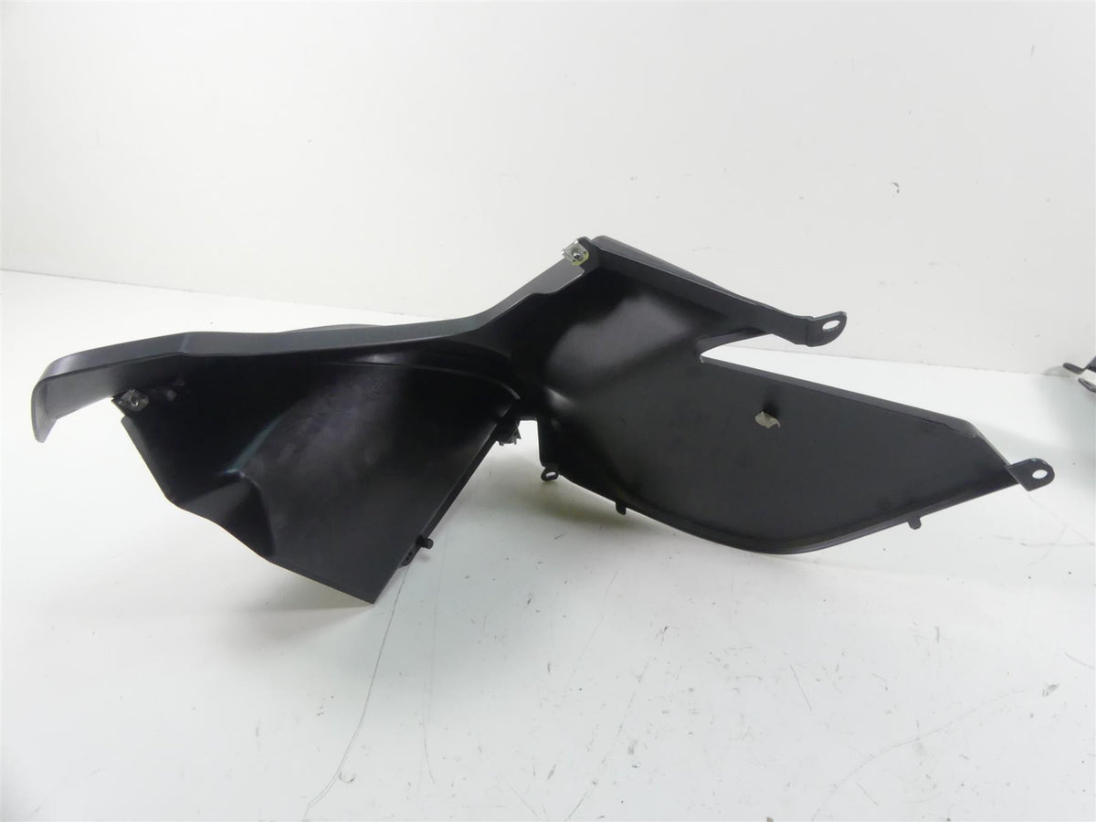 2017 BMW R1200RT K52 Left Right Intake Fairing Cover Set 46638533582 46638529381 {{ shop.shopifyCountryName }} - Mototech271