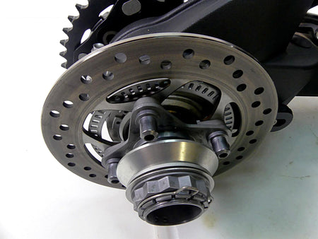 2022 Triumph Speed Triple 1200 RS Rear Swingarm Swing Arm & Axle T2050629 {{ shop.shopifyCountryName }} - Mototech271
