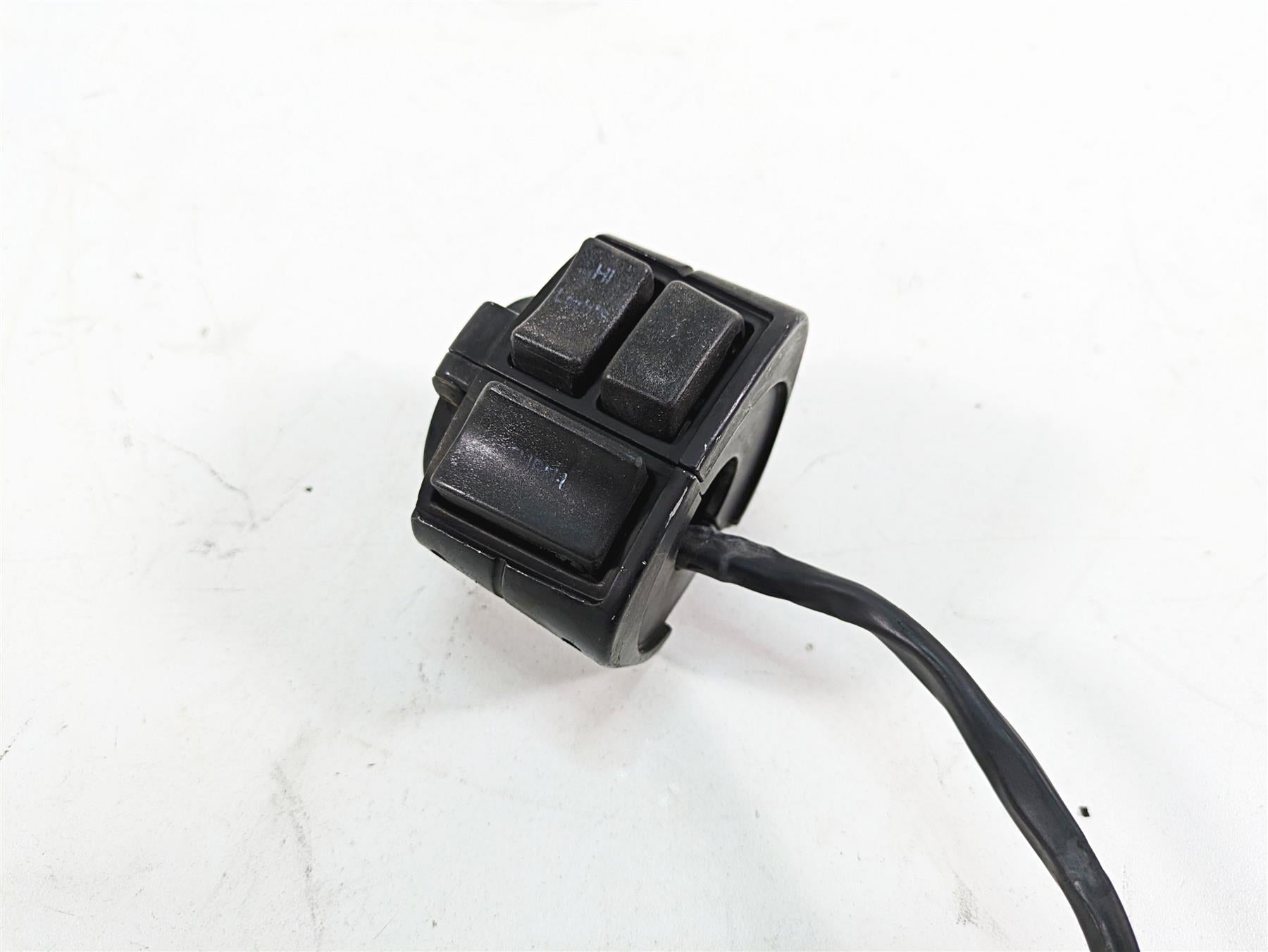 1986 Harley Sportster XLH 883 Left Turn Signal Control Switch - Read 70218-86A {{ shop.shopifyCountryName }} - Mototech271