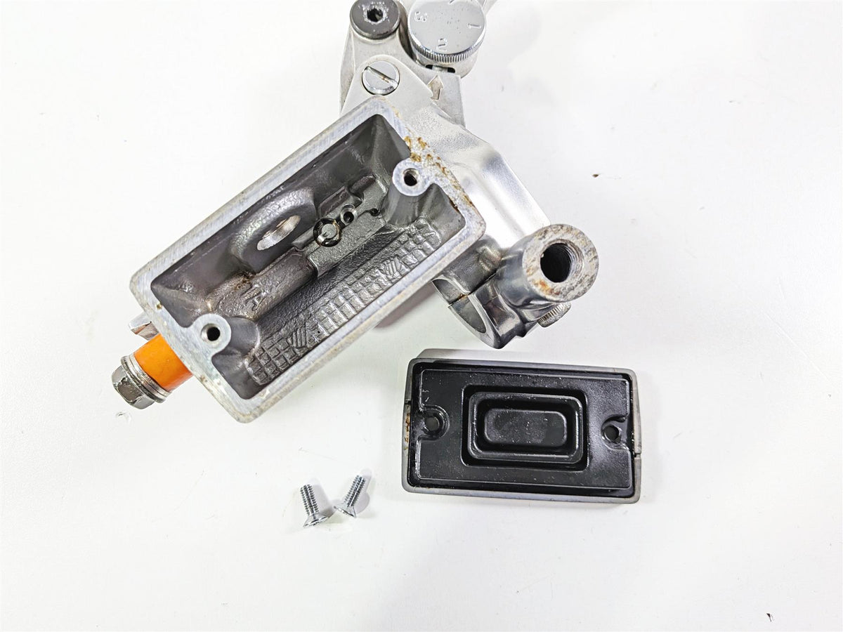 2006 Suzuki C90 VL1500T Boulevard Front Brake Master Cylinder 5/8 59600-10F40 {{ shop.shopifyCountryName }} - Mototech271