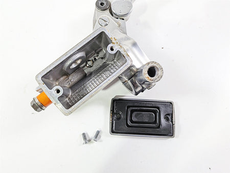 2006 Suzuki C90 VL1500T Boulevard Front Brake Master Cylinder 5/8 59600-10F40 {{ shop.shopifyCountryName }} - Mototech271