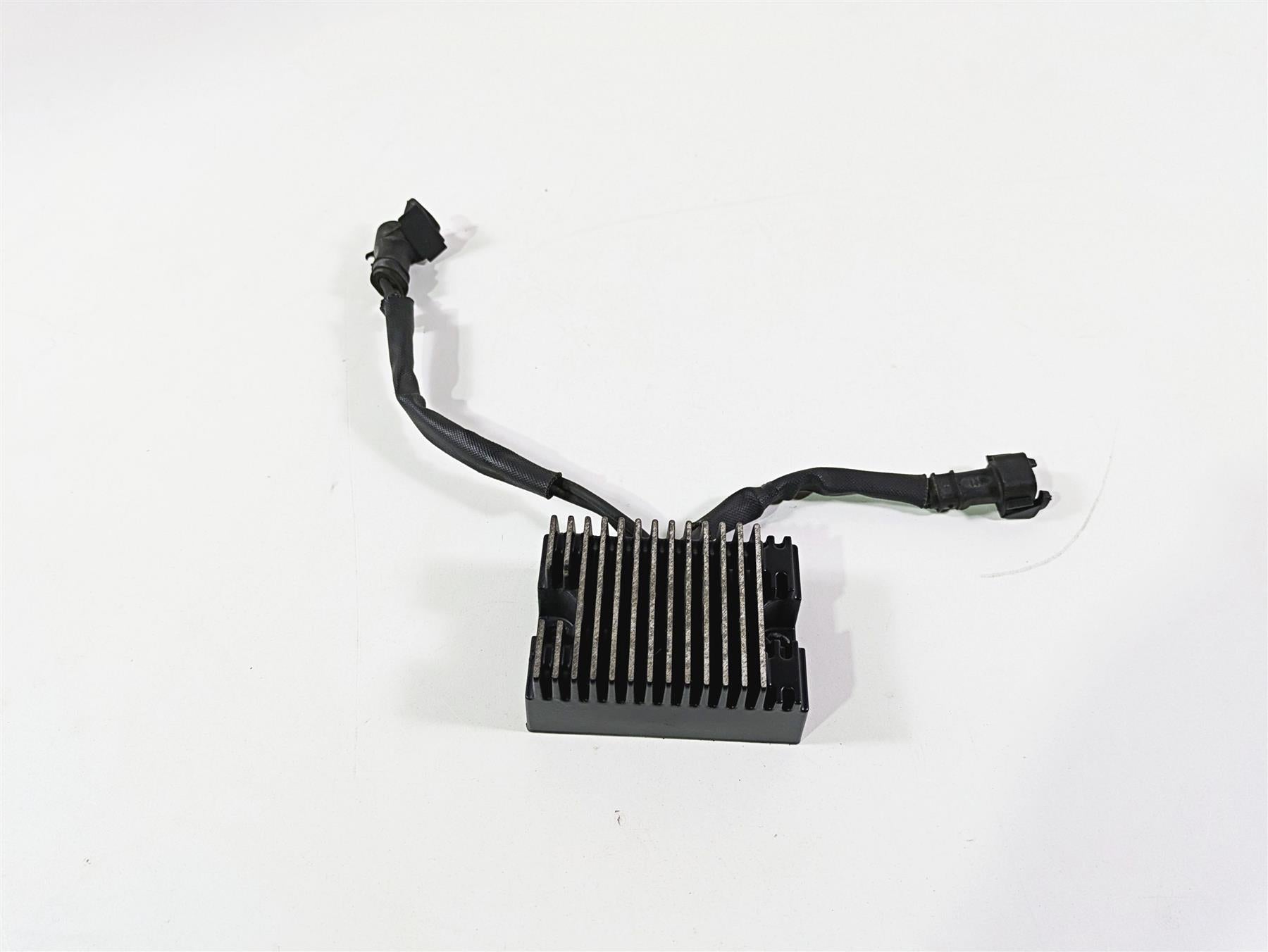 2009 Harley XR1200 Sportster Rectifier Voltage Regulator 74711-08 {{ shop.shopifyCountryName }} - Mototech271