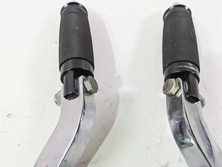 2001 Harley Touring FLHX Street Glide Avon Spike Rear Footpeg Set & Chrome Mount {{ shop.shopifyCountryName }} - Mototech271
