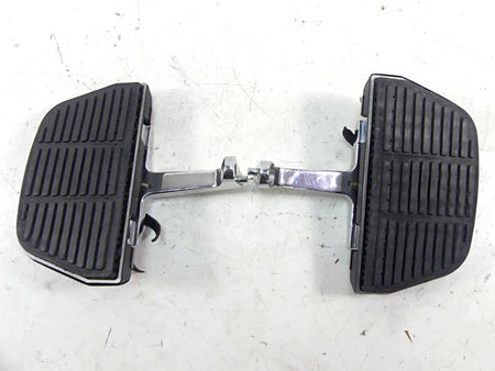 2002 Harley Touring FLHTC Electra Glide Passenger Floor Board Set 52719-93B {{ shop.shopifyCountryName }} - Mototech271