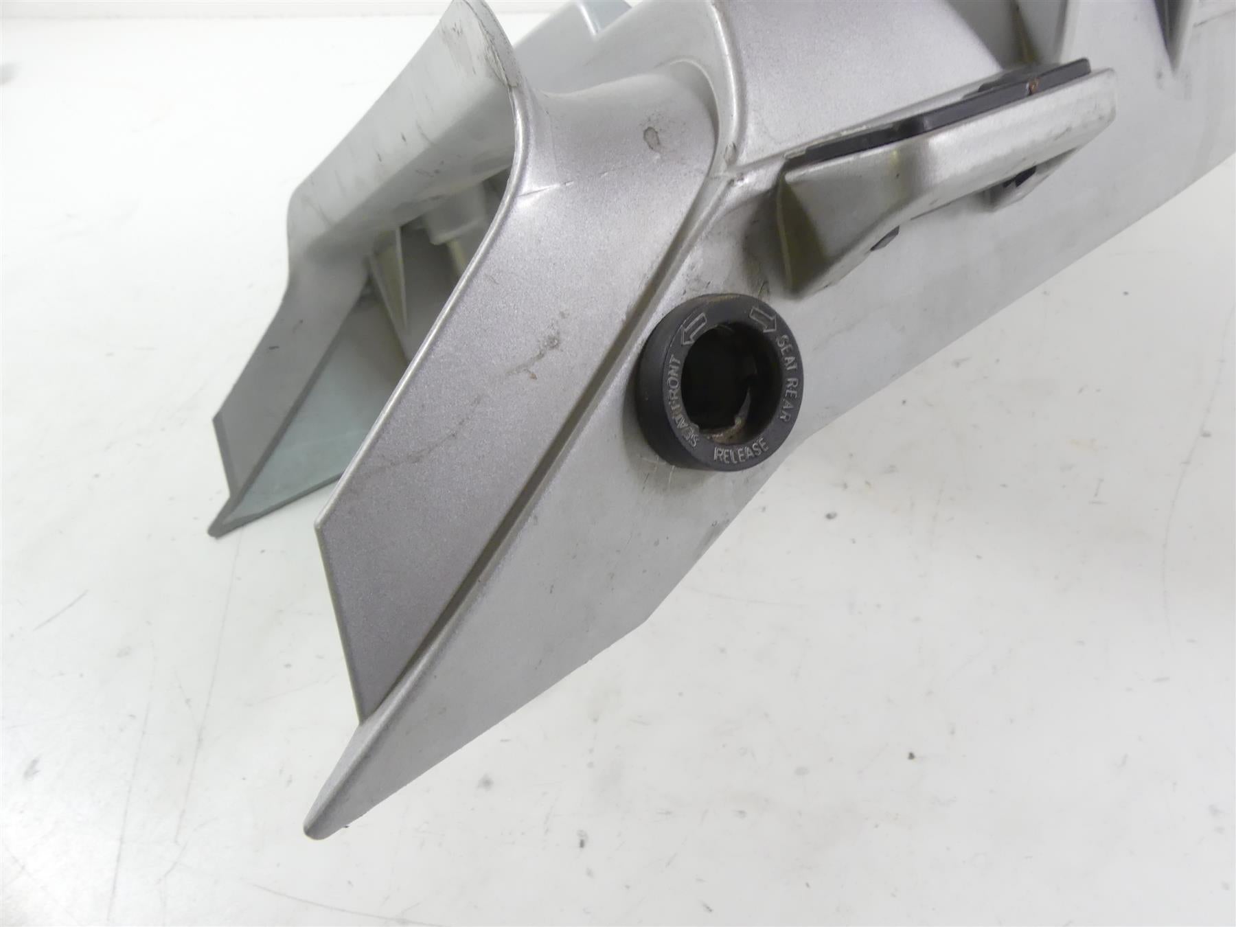 2011 BMW R1200GS K255 Adv Rear Luggage Rack Support Bracket Mount 46547693422 {{ shop.shopifyCountryName }} - Mototech271