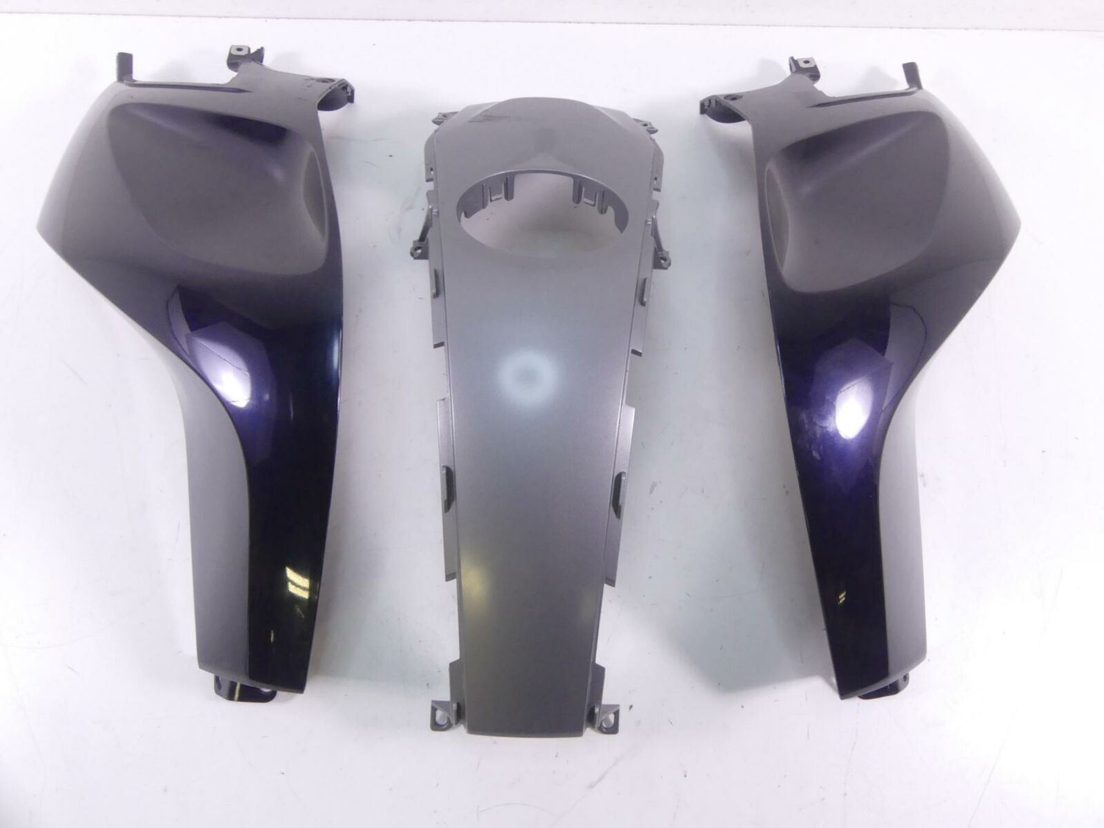 2017 BMW R1200RT RTW K52 Left Right Center Tank Cover Fairings 46638533564 {{ shop.shopifyCountryName }} - Mototech271