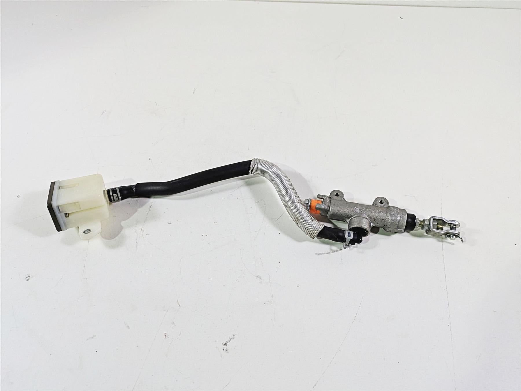 2016 Suzuki M109R VZR1800 Boulevard Rear Brake Master Cylinder 69600-48G00 {{ shop.shopifyCountryName }} - Mototech271