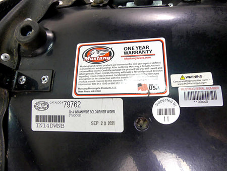 2019 Indian Chieftain Classic Mustang Wide Touring Rider & Passenger Seat 79762 {{ shop.shopifyCountryName }} - Mototech271