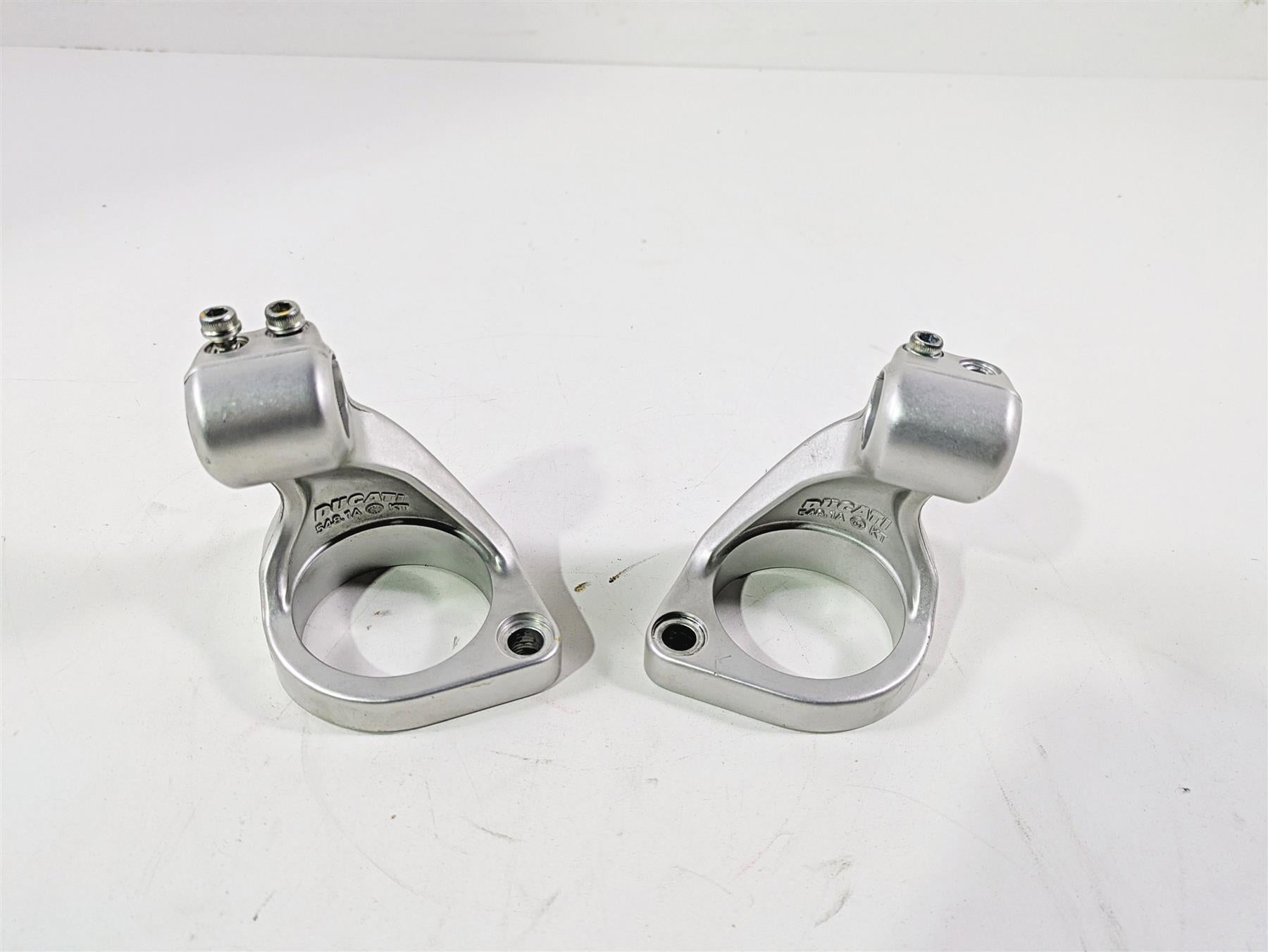 2019 Ducati Supersport 939 S Handle Bar Mounts Clamp Holder Set 36015581AA {{ shop.shopifyCountryName }} - Mototech271