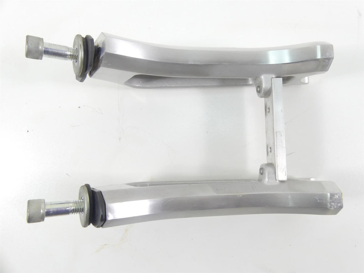 2007 Suzuki M109R VZR1800 Boulevard Handlebar Riser Holder Set 56225-48G00 {{ shop.shopifyCountryName }} - Mototech271