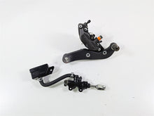 Load image into Gallery viewer, 2006 Suzuki C90 VL1500T Boulevard Rear Brake Caliper &amp; Mstr Cyl 69100-10F10-999
