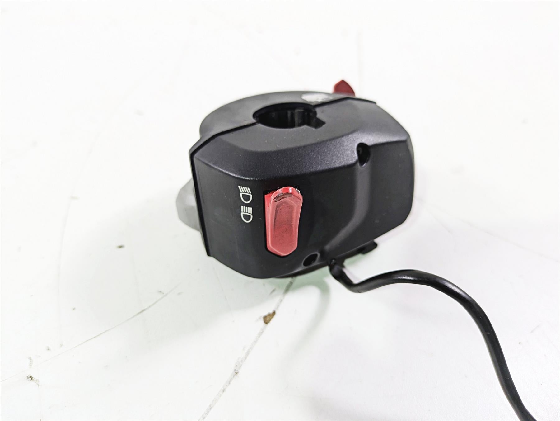 2019 Triumph Speed Triple RS 1050 Left Hand Control Switch READ T2044780 {{ shop.shopifyCountryName }} - Mototech271