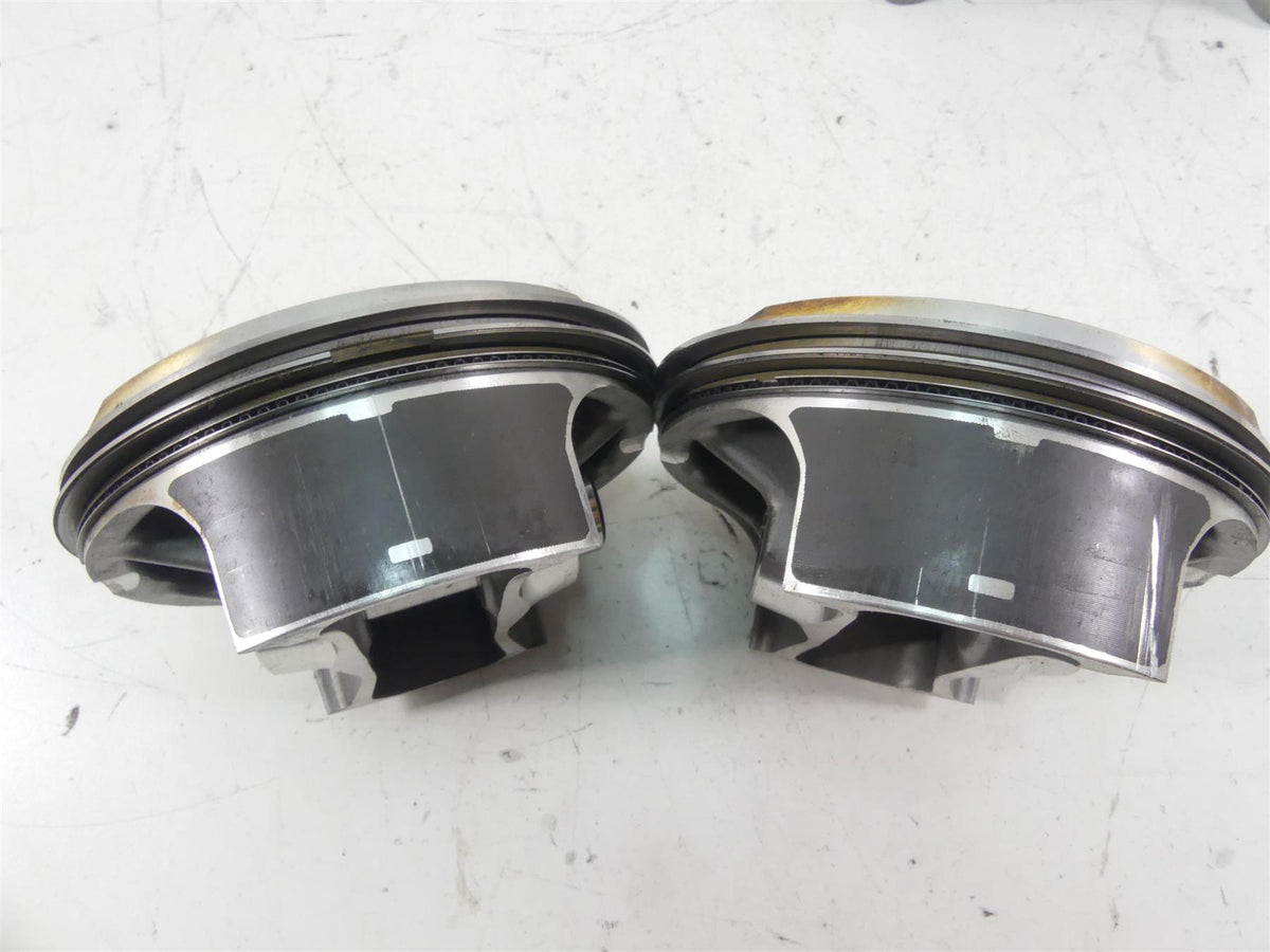 2020 Ducati Multistrada 1260 Enduro Cylinder Jug Piston Set 12022871BG 12022881B {{ shop.shopifyCountryName }} - Mototech271