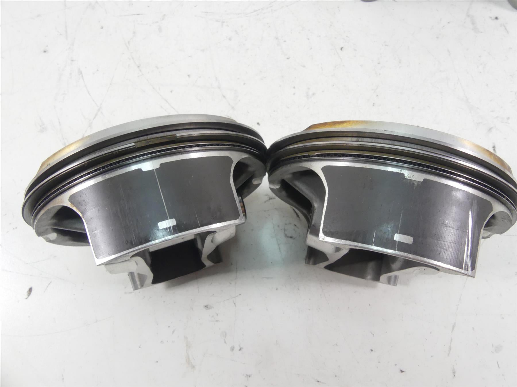 2020 Ducati Multistrada 1260 Enduro Cylinder Jug Piston Set 12022871BG 12022881B {{ shop.shopifyCountryName }} - Mototech271