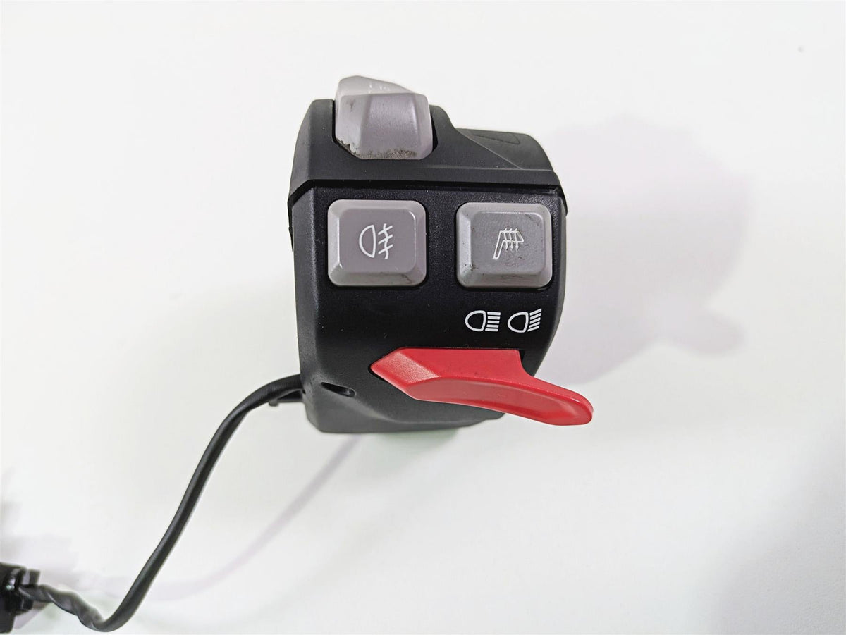 2024 Triumph Tiger 900 GT Left Hand Turn Signal Control Switch T2044782 {{ shop.shopifyCountryName }} - Mototech271
