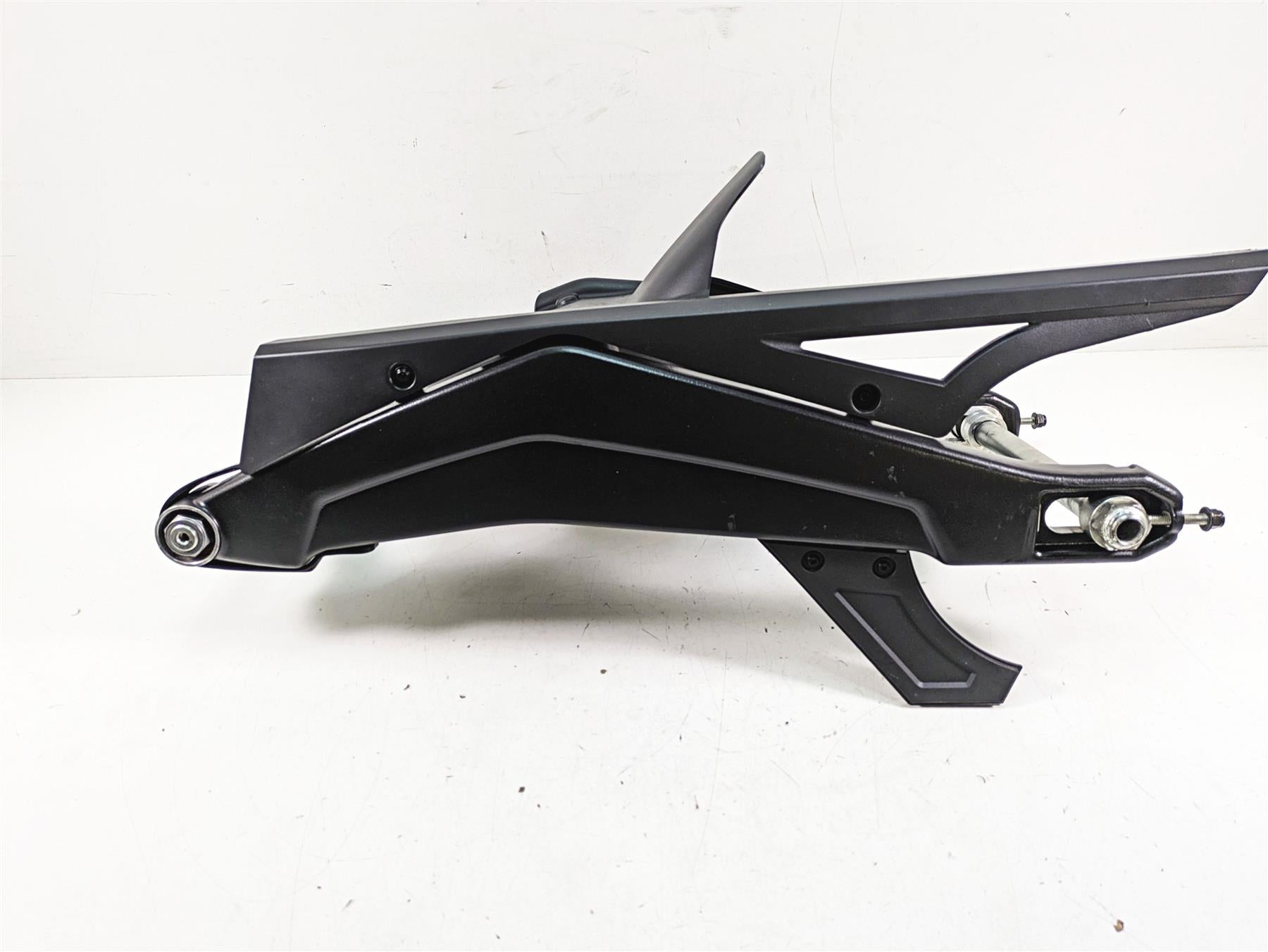 2022 Harley RA1250 S Pan America Rear Swingarm Swing Arm & Axle 47400130 {{ shop.shopifyCountryName }} - Mototech271