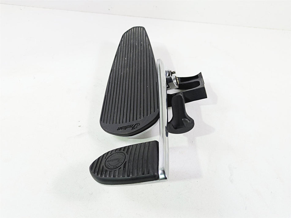 2017 Indian Chieftain Limited Right Floor Board & Brake Pedal 5138848 1019864 {{ shop.shopifyCountryName }} - Mototech271