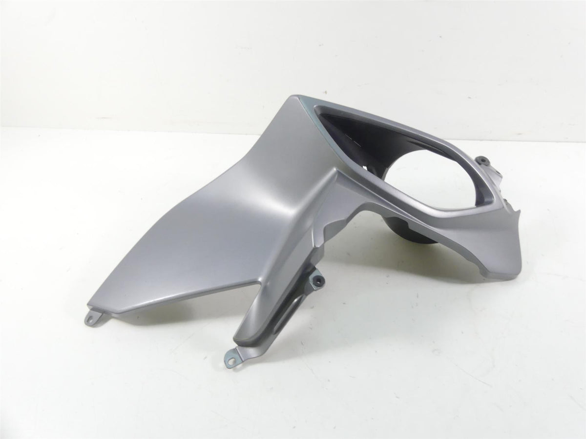 2015 BMW R1200RT K52 Right Side Between Leg Knee Fairing Cover 46638583582 {{ shop.shopifyCountryName }} - Mototech271