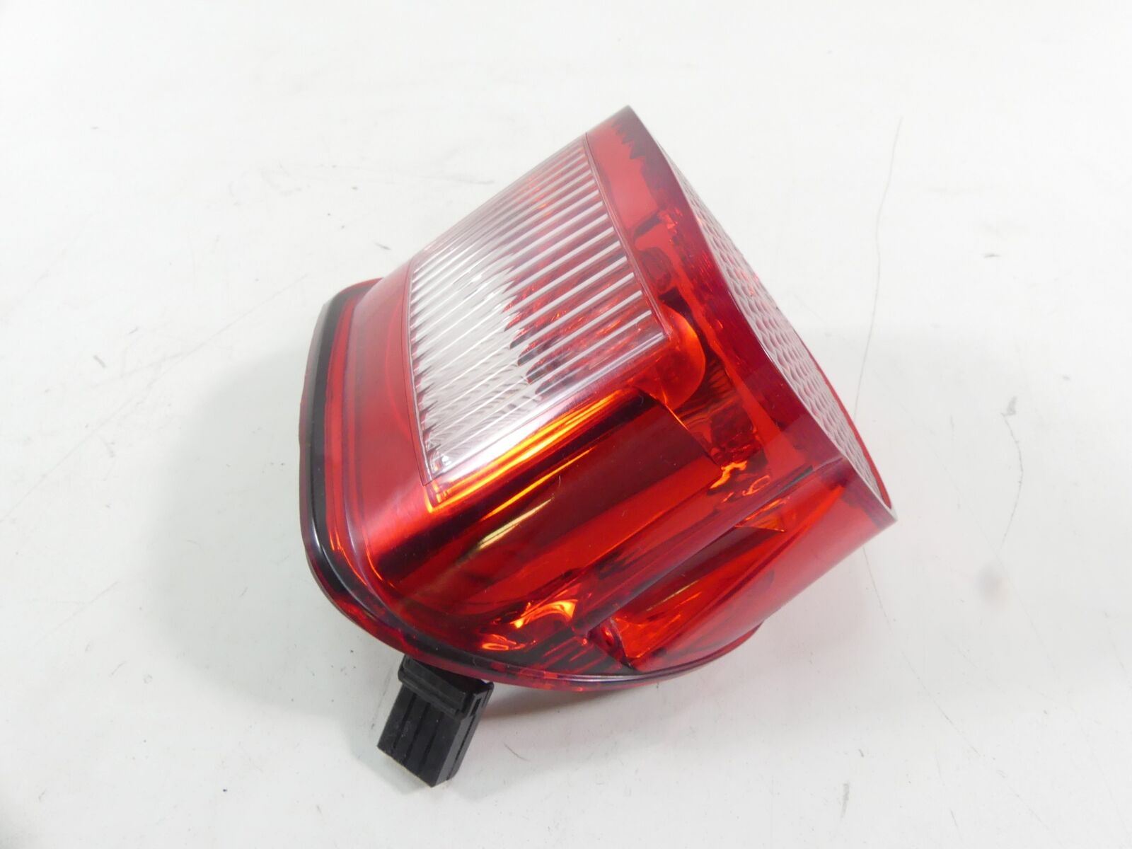 2006 Harley Touring FLHTCU SE CVO Taillight Tail Light Rear Brake Lamp 68140-04 {{ shop.shopifyCountryName }} - Mototech271