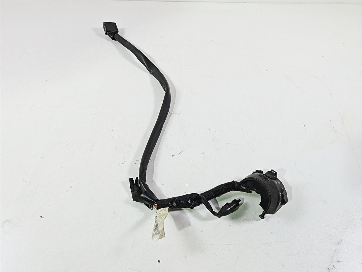 2006 Triumph Rocket 3 Left Hand Control Switch Light Horn READ T2046759 {{ shop.shopifyCountryName }} - Mototech271